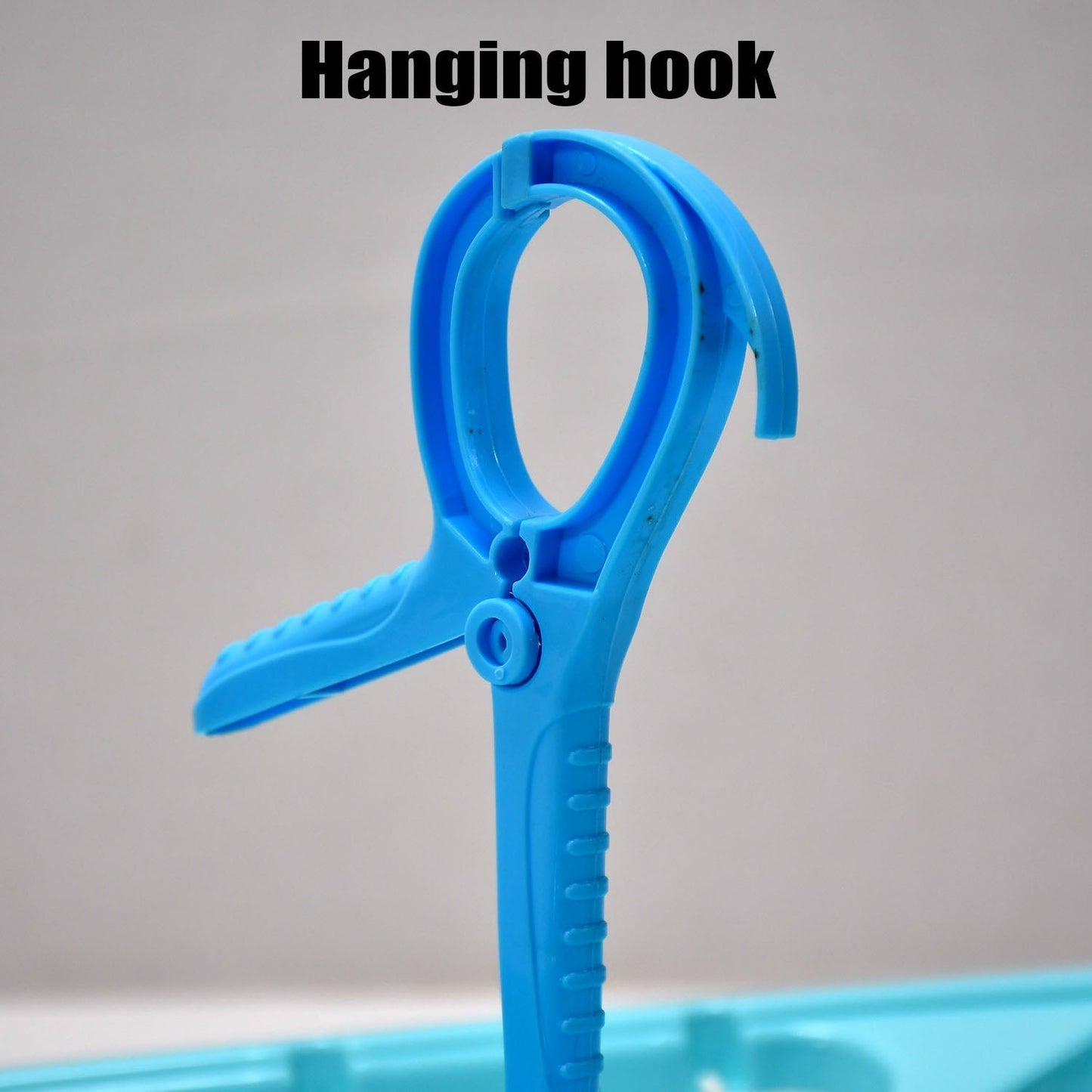 7285 Sqaure Portable & Rotatable Clips Cloth Hanger