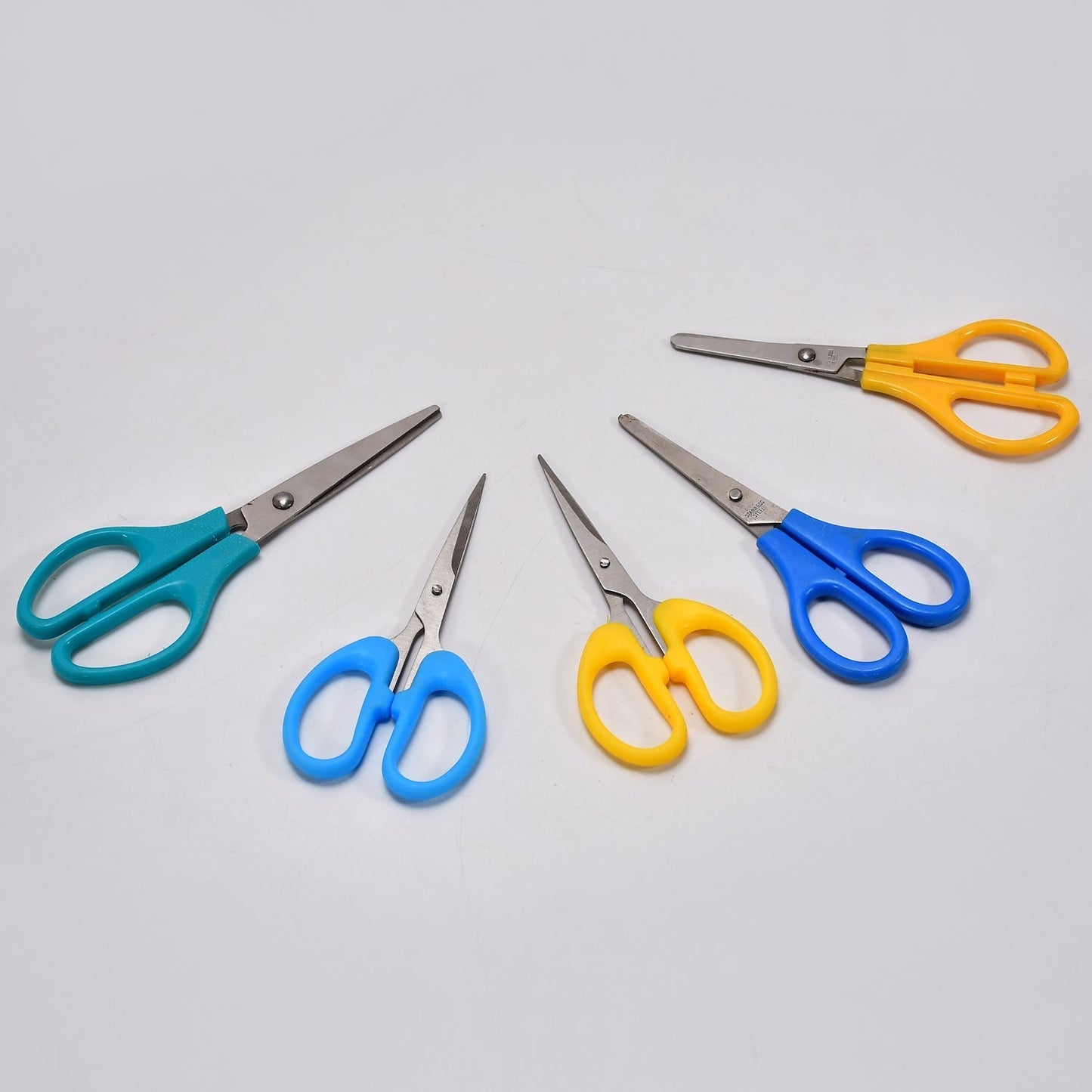 9128 Multipurpose Large Stainless Steel Scissor For Home Scissors/Office Scissors/School Work Scissors /Cutting / Croping Scissors /Tailoring Scissors ( Mix 1 Kg )