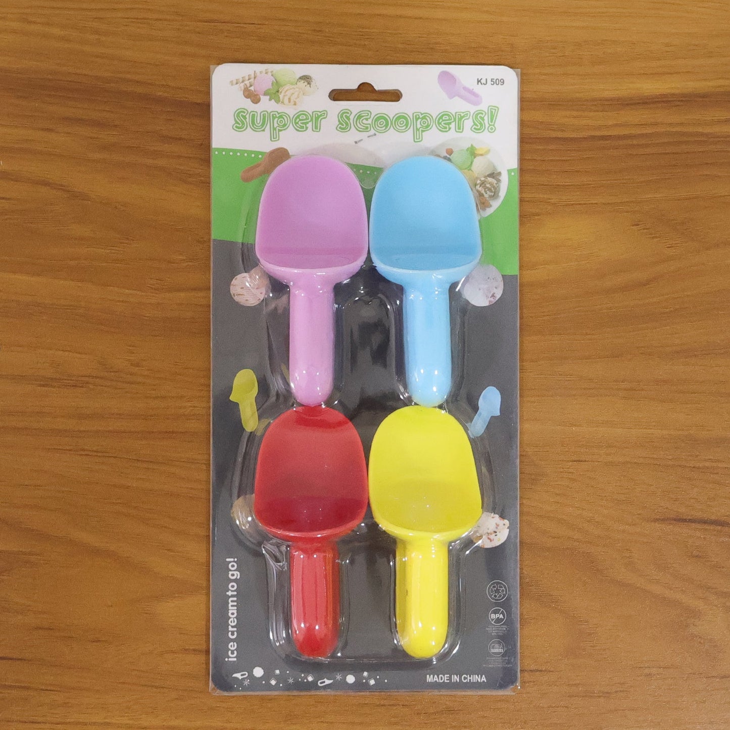 Durable plastic scoop for various kitchen needs