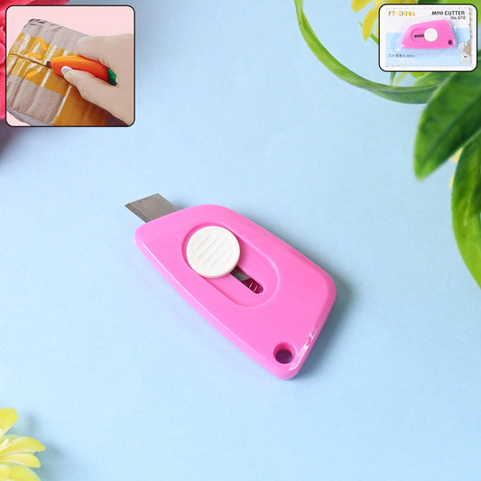 Mini Cloud Cutter retractable utility knife with cloud-shaped grip on white background