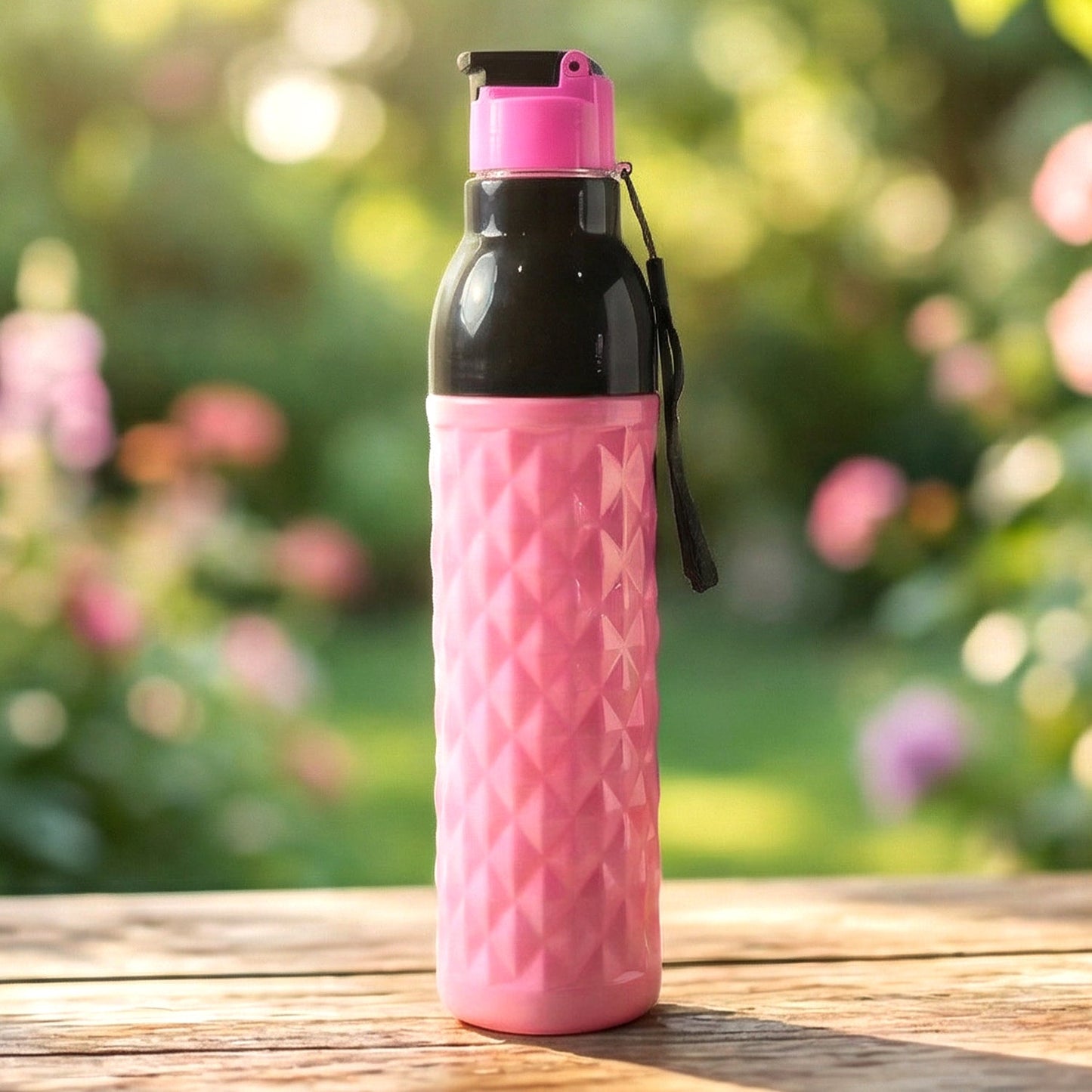 Plastic styled 1000ML water bottle with diamond textured surface