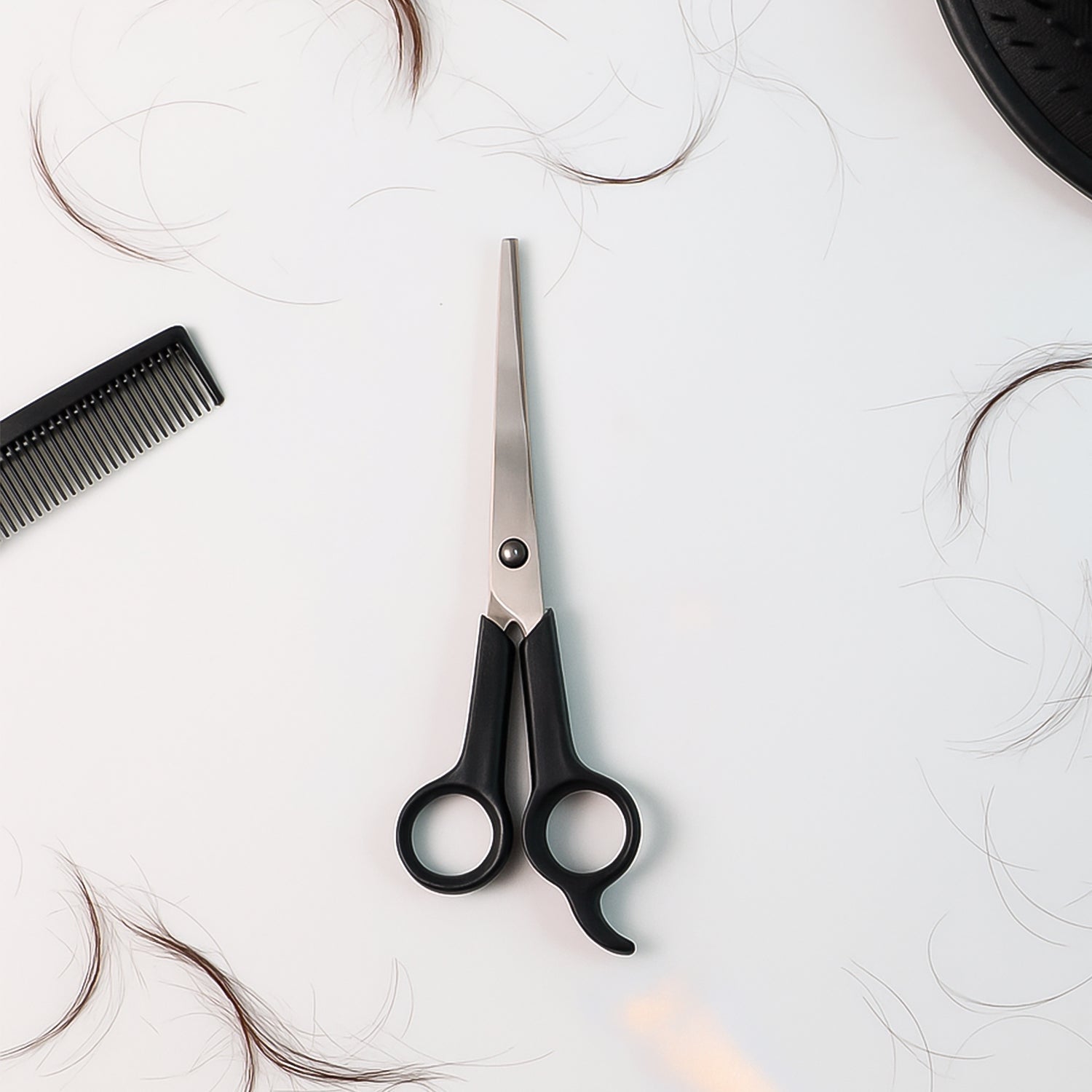 Precision stainless steel hair cutting scissors with finger rest