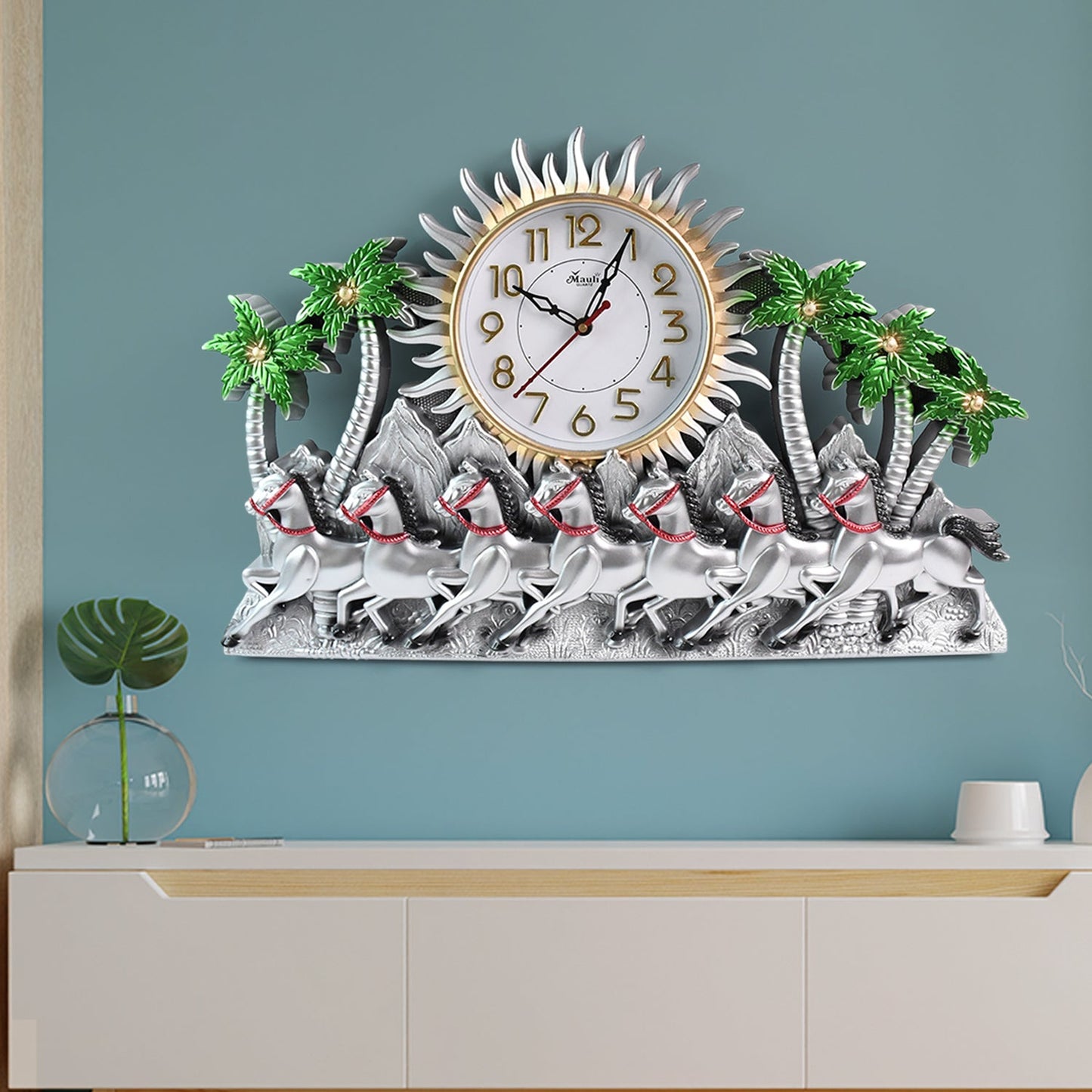 Quiet quartz plastic wall clock ideal for home and office