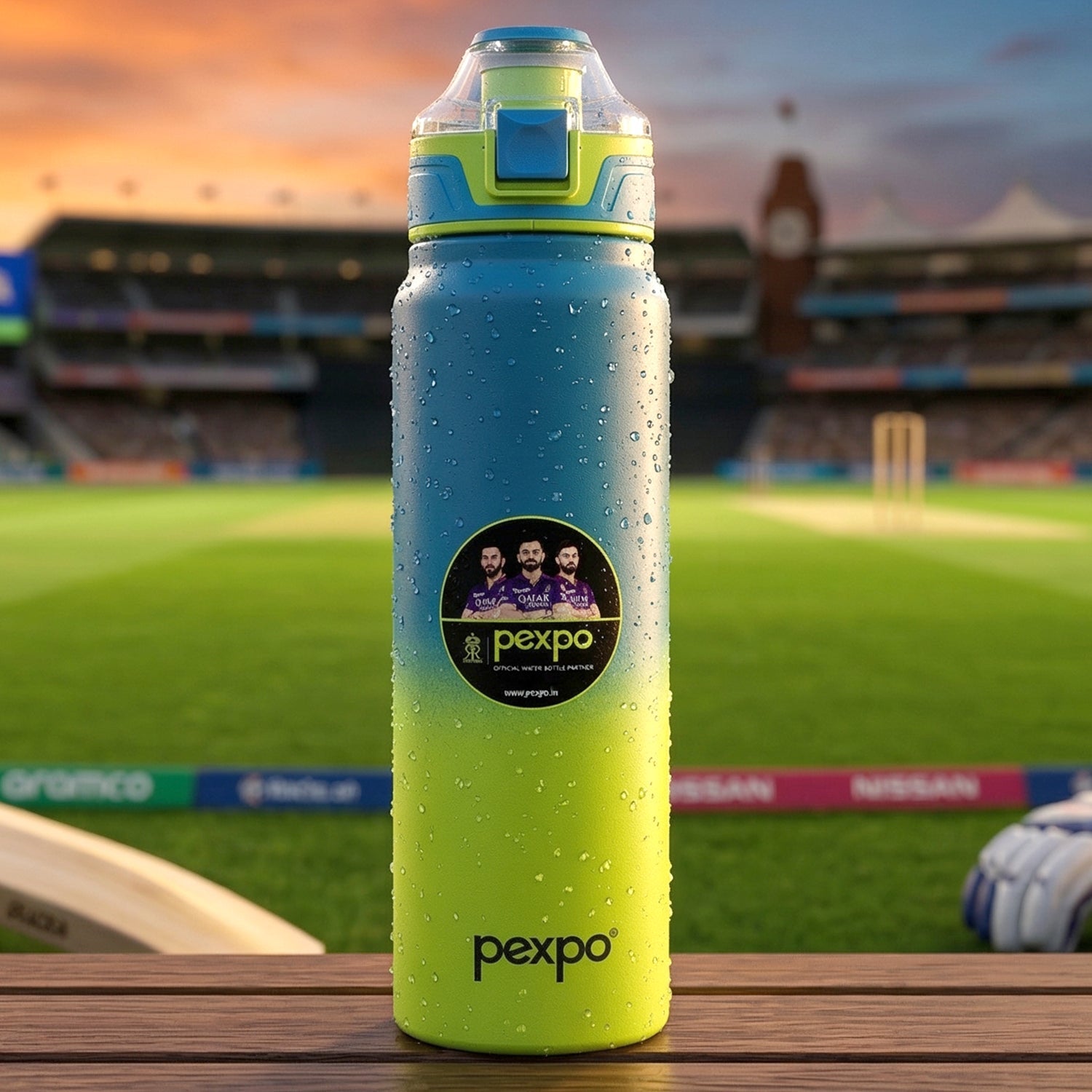 Drinking from Pexpo Amaze insulated water bottle with ergonomic grip