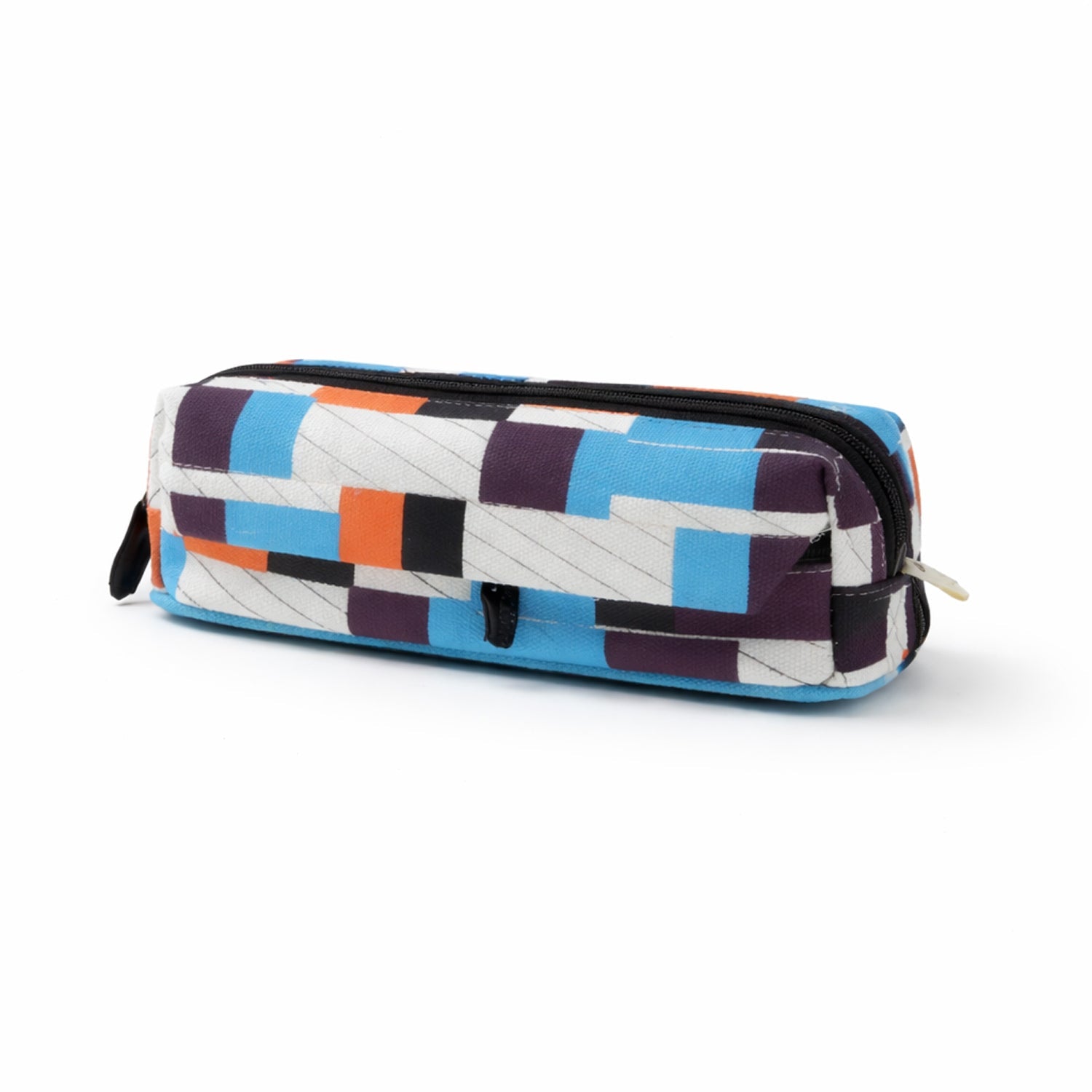 Close-up image of zipper on pencil pouch