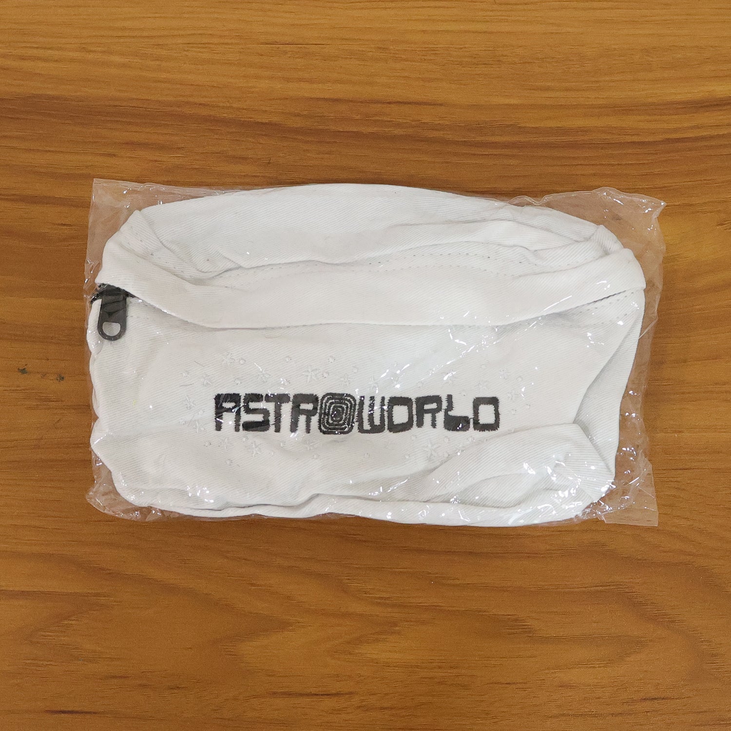stylish waist bag for mobile, wallet, keys