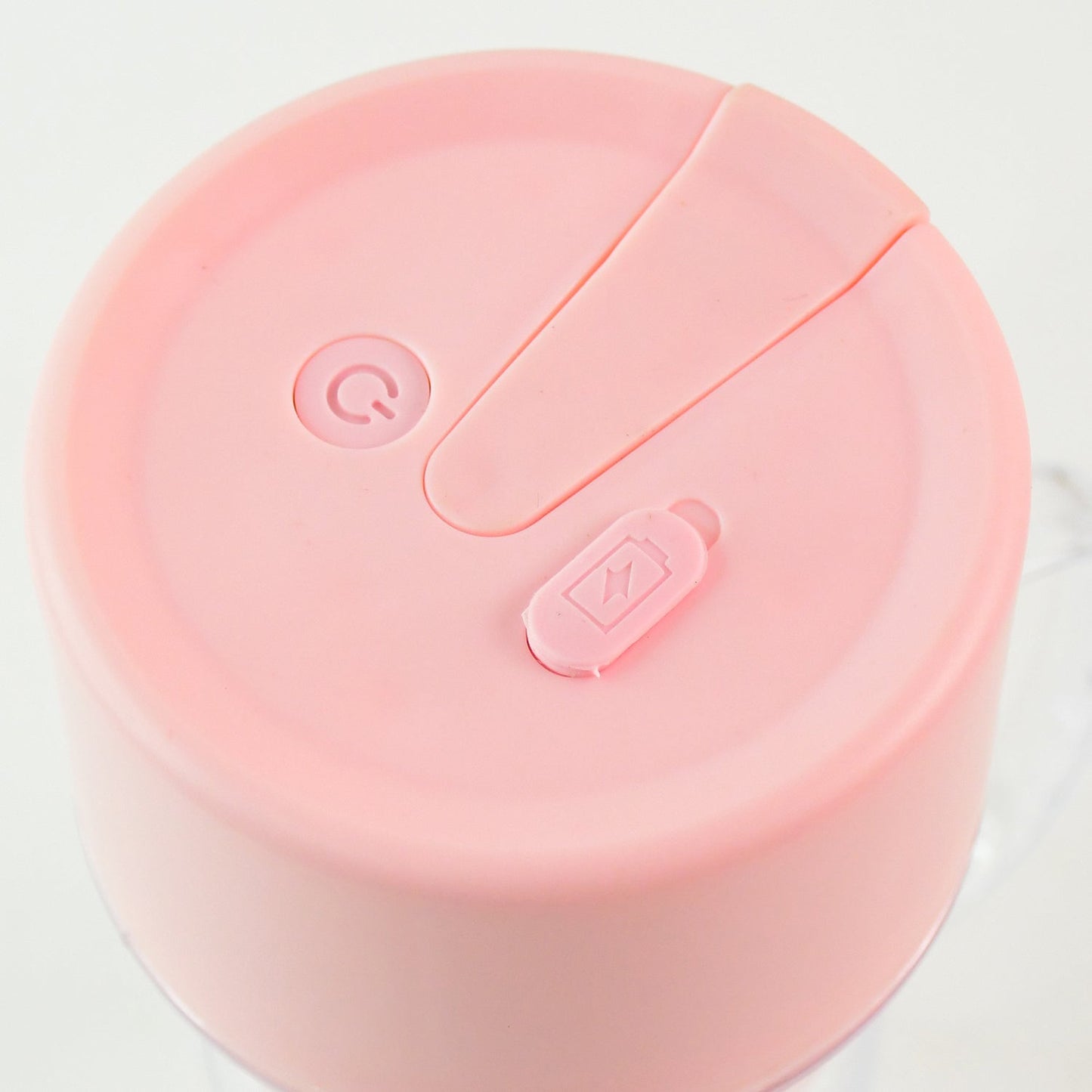Leak resistant lid of the 420 ML juicer blender