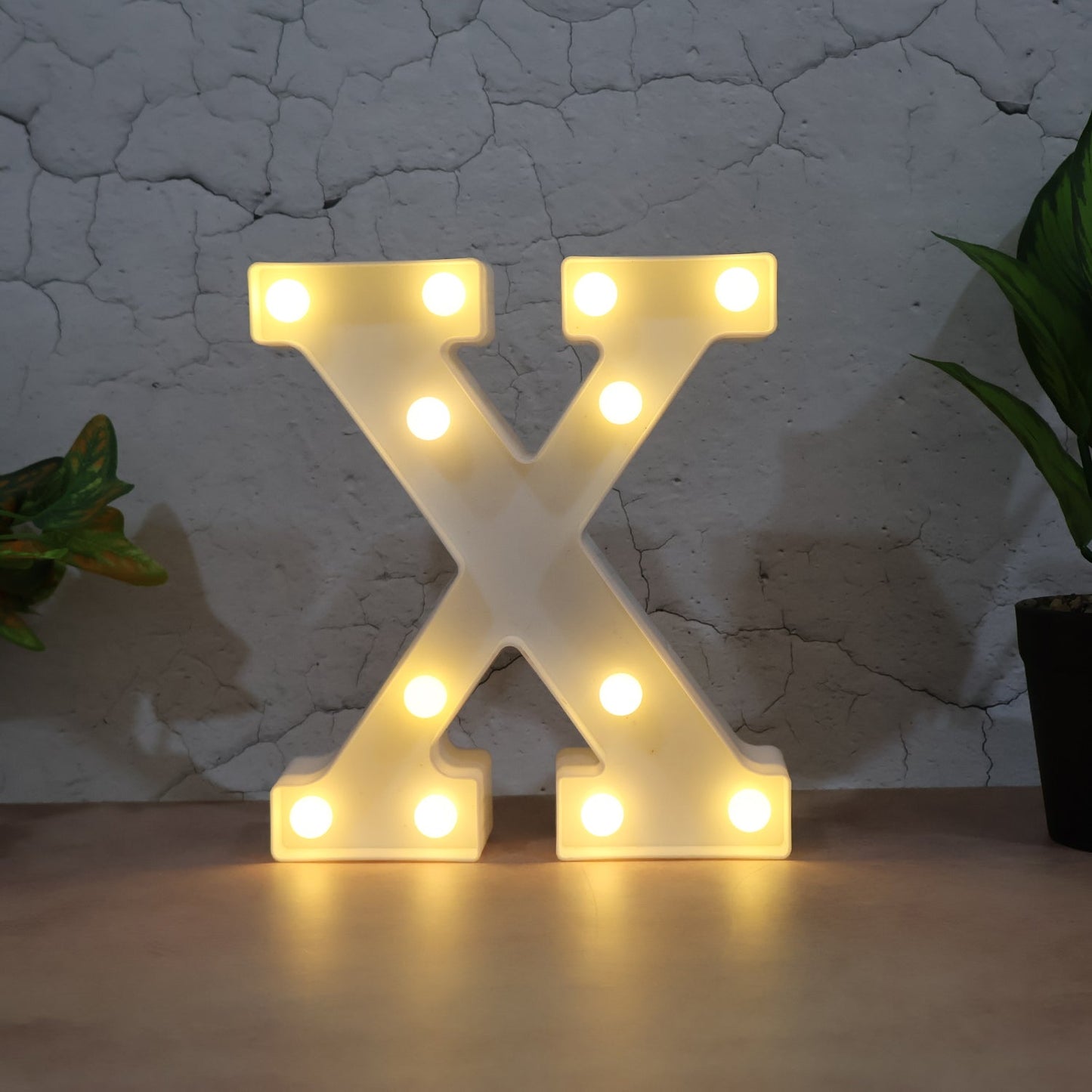 Cordless LED decorative night light perfect for home and party decor