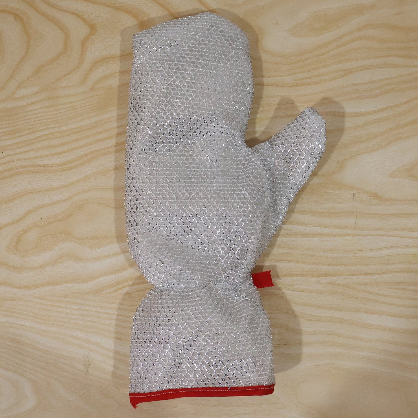 Live photo of reusable kitchen cleaning glove