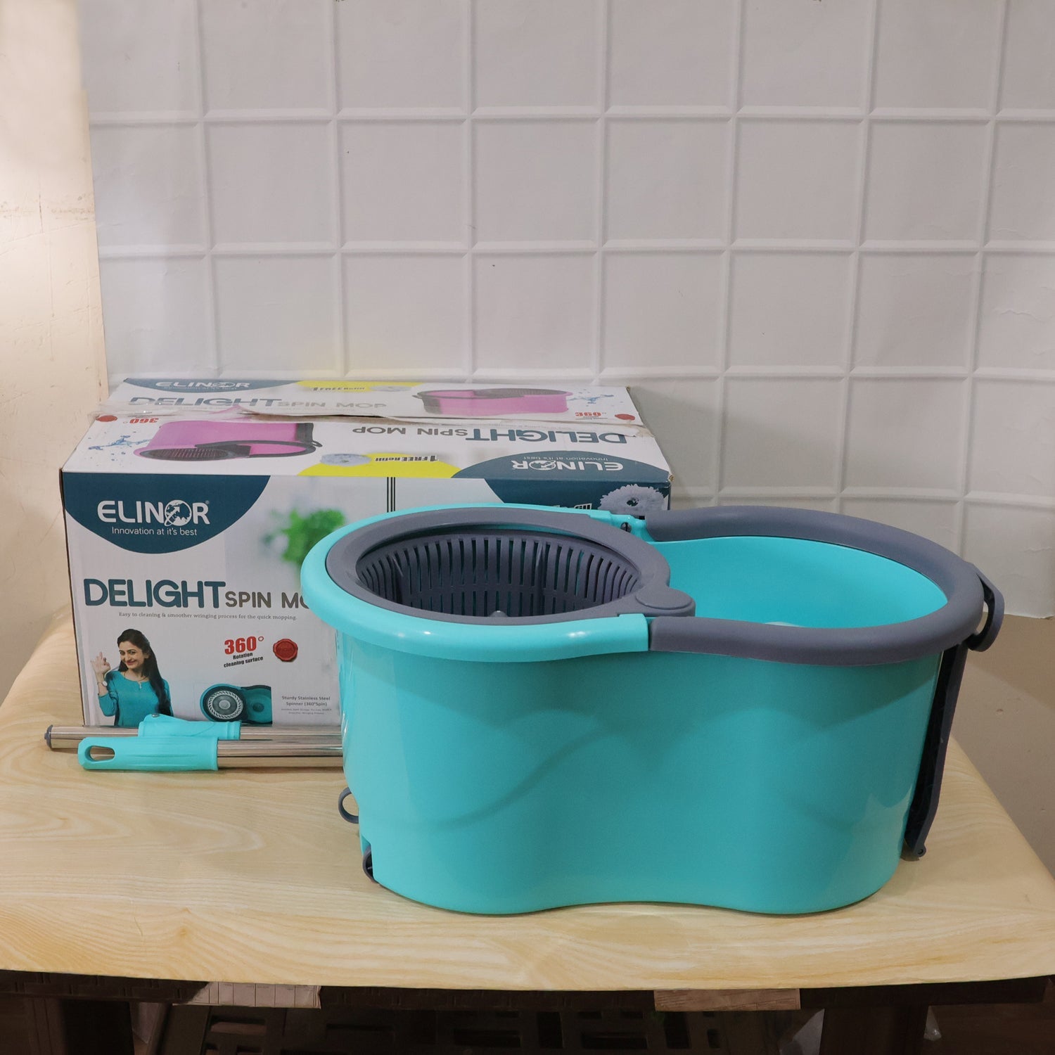 Packaging of plastic 360° spin mop set with bucket