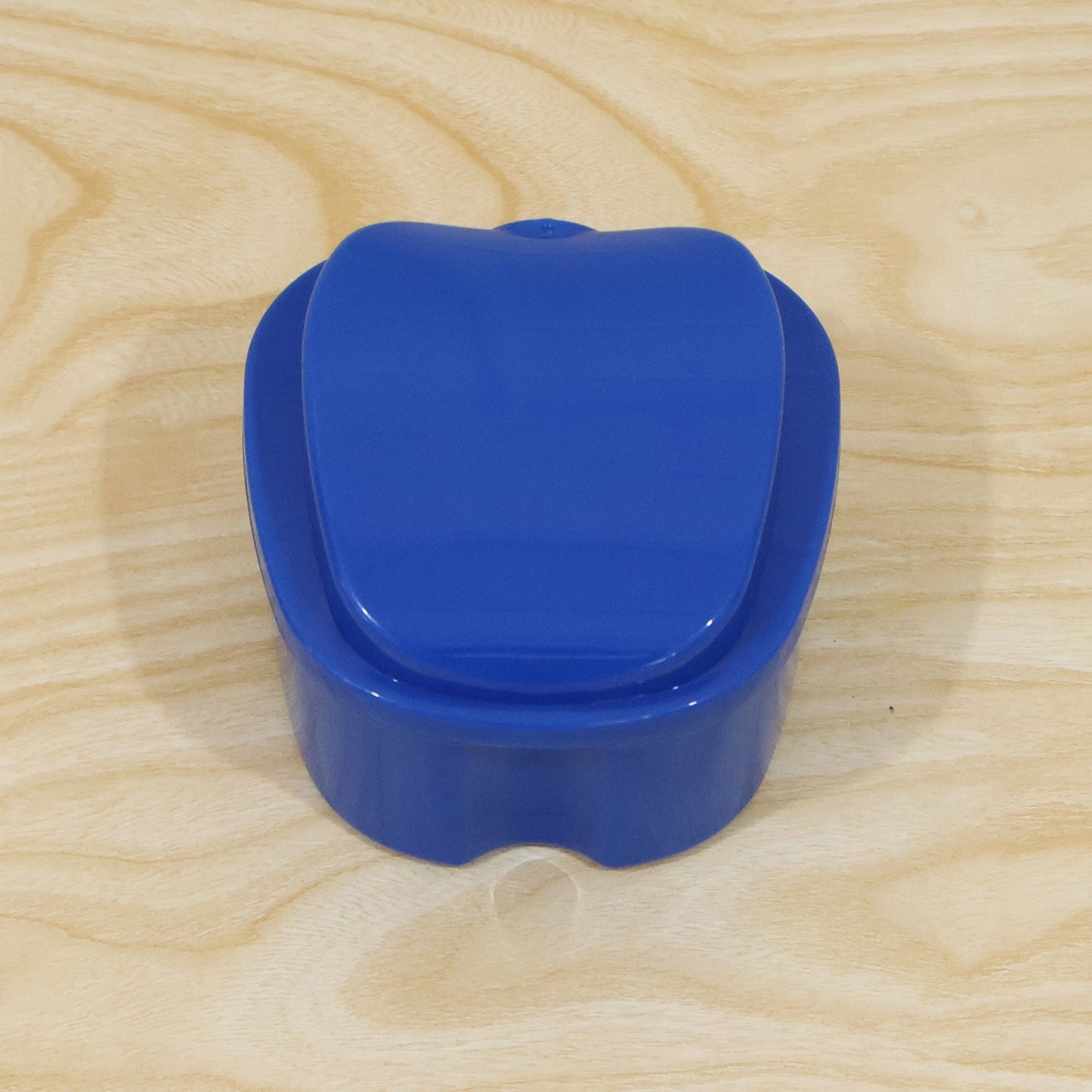 Denture bath cleaning cup with removable strainer basket - image 9