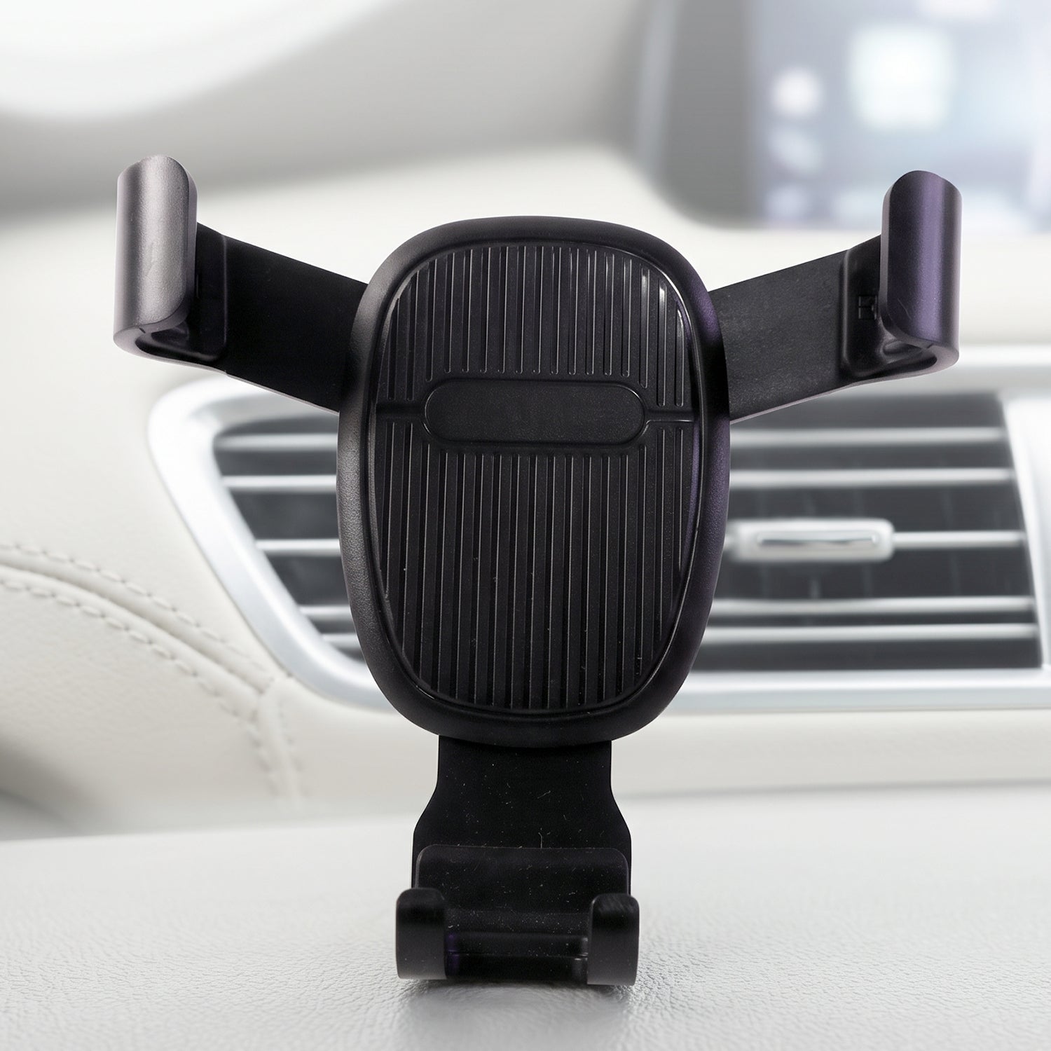 Close up of the auto lock arms and vent clip