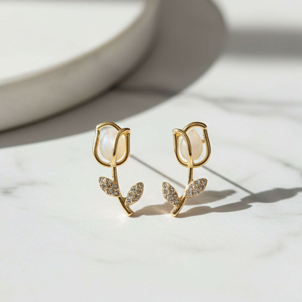 Luxury Designer Pearl Tulip Stud Korean Style Earrings – Aesthetic Floral Jewelry for Women