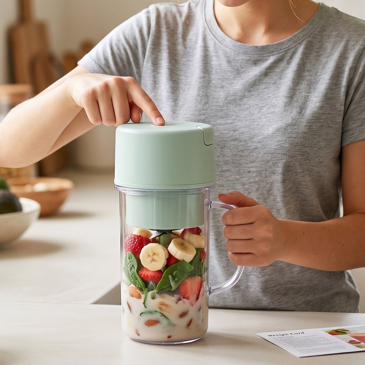 340 ML juicer bottle sized for one tall glass