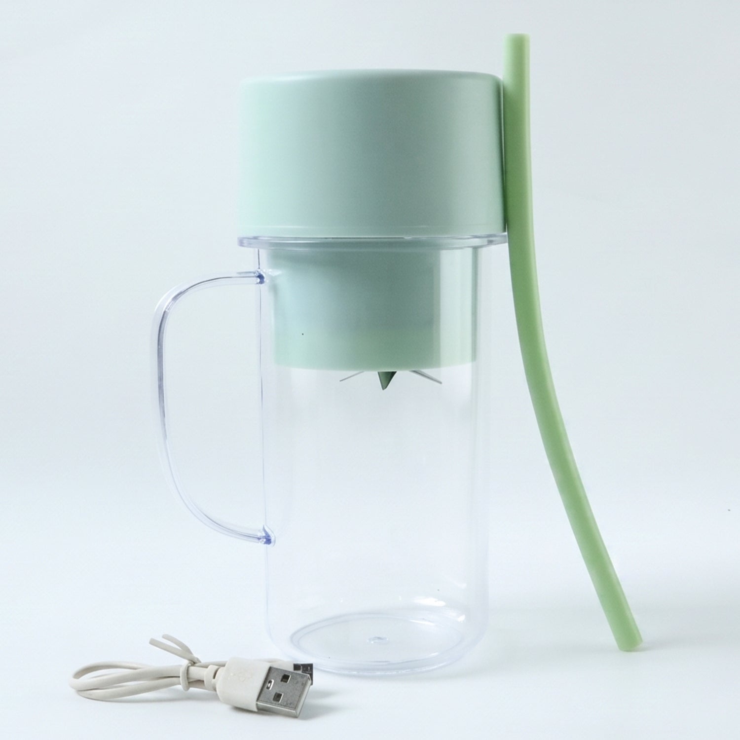 Detachable cup and motor base of the lemon juicer