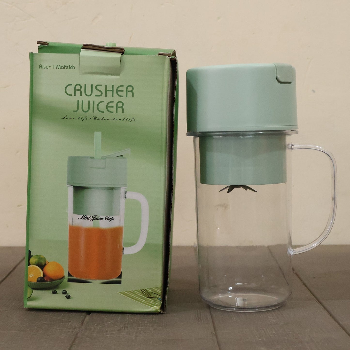 Full product view of the electric lemon juicer