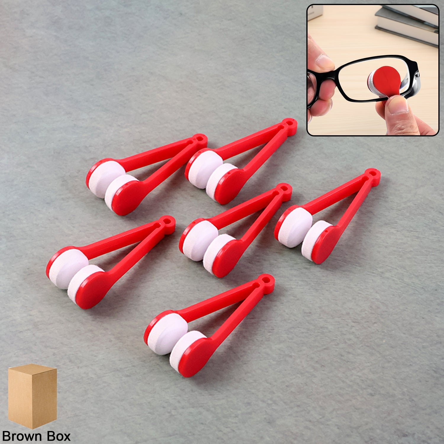 Portable eyeglass lens cleaner tool with microfiber pads for scratch-free cleaning
