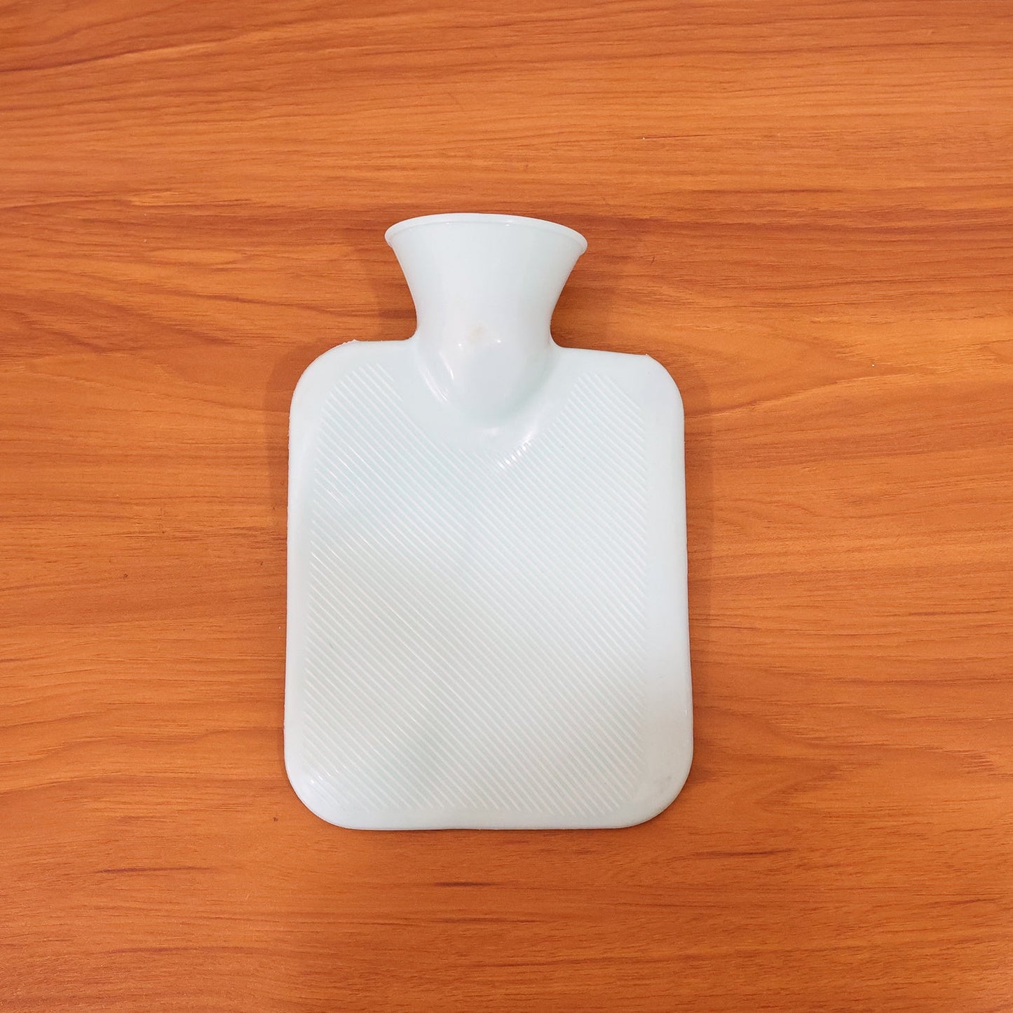 Rubber Hot Water Bag – Compact 19x13 cm Pain Relief