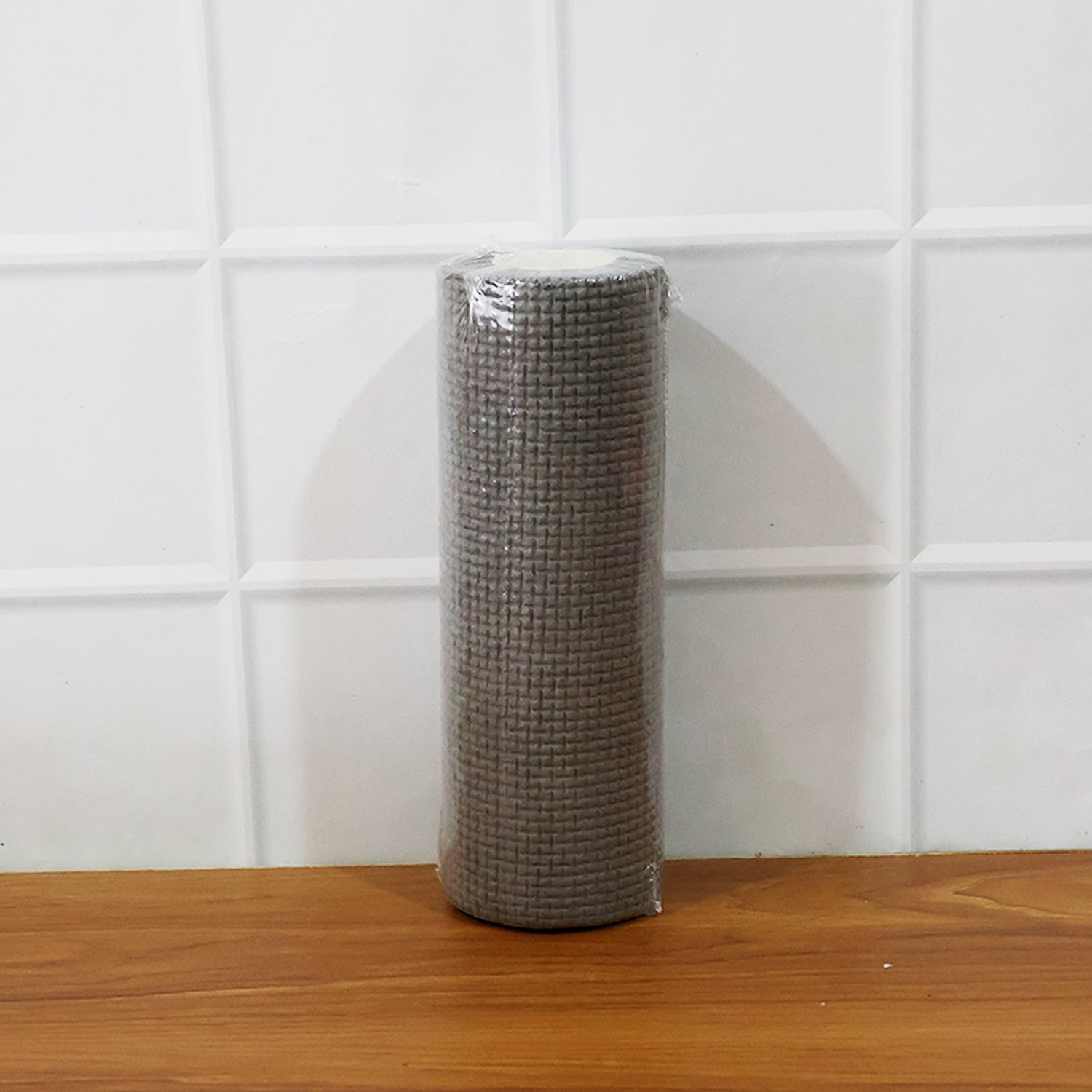 Disposable cloth sheets roll ideal for kitchen grease and stain removal