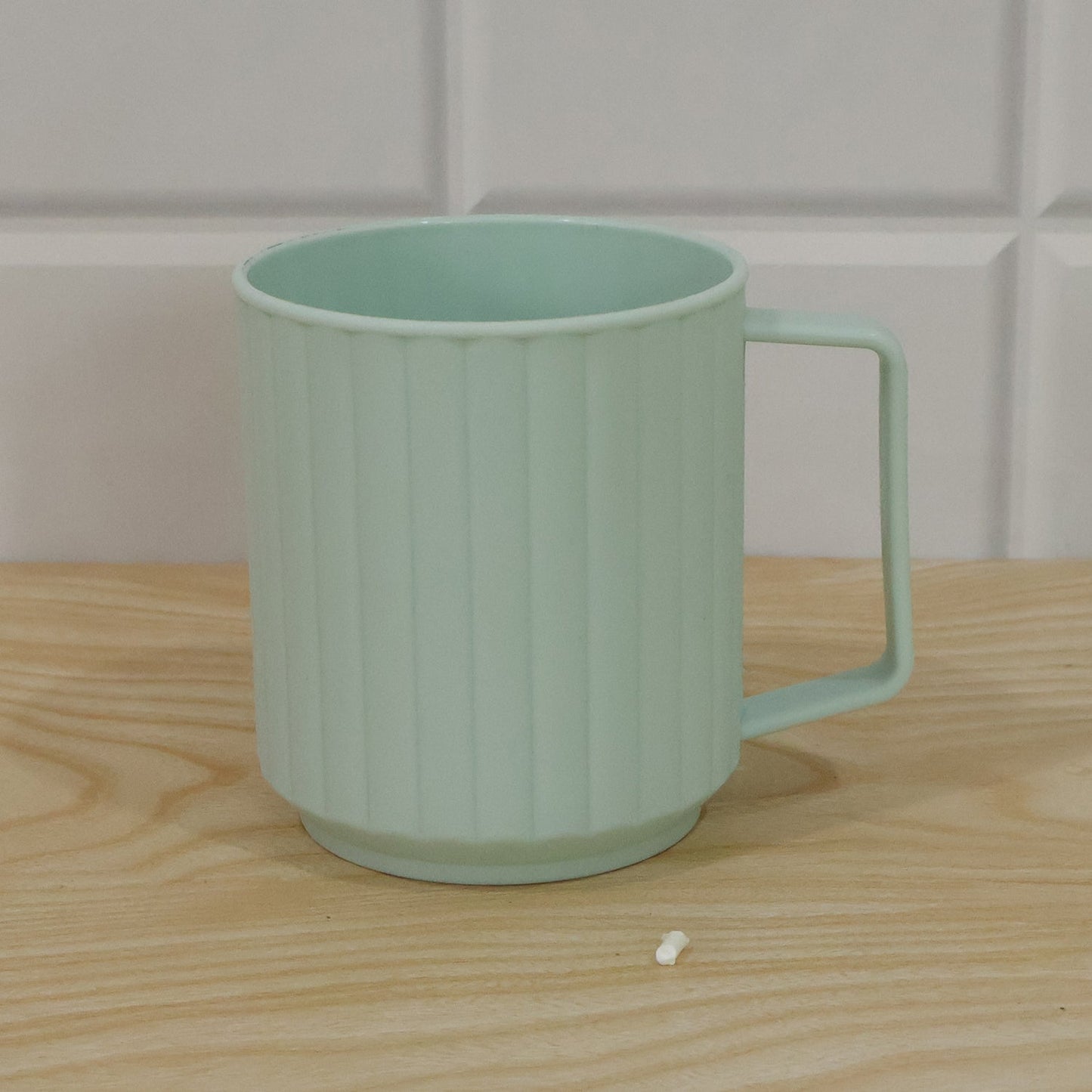 Live photo of unbreakable plastic drinking mug