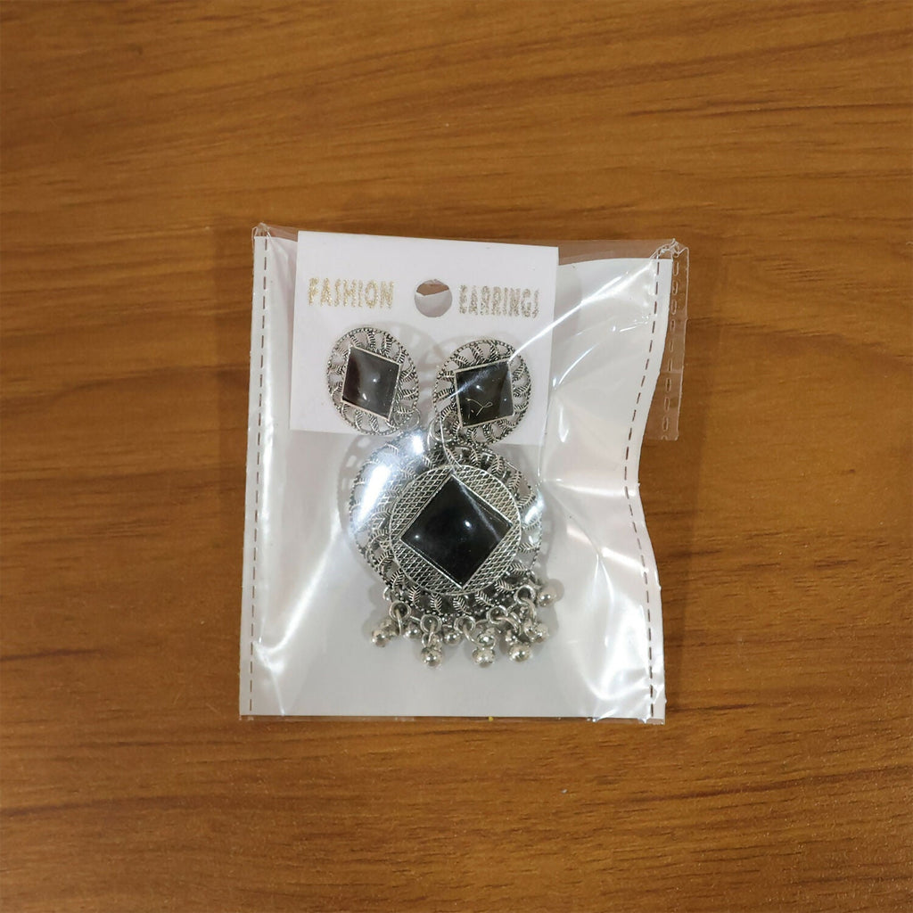 Vintage Charm Black Stone Oxidized Silver Earrings