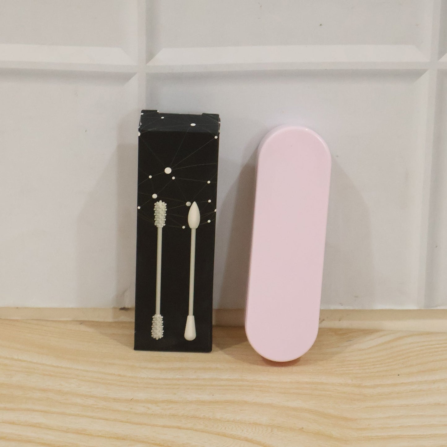 Durable reusable silicone swabs with storage case for long-lasting use