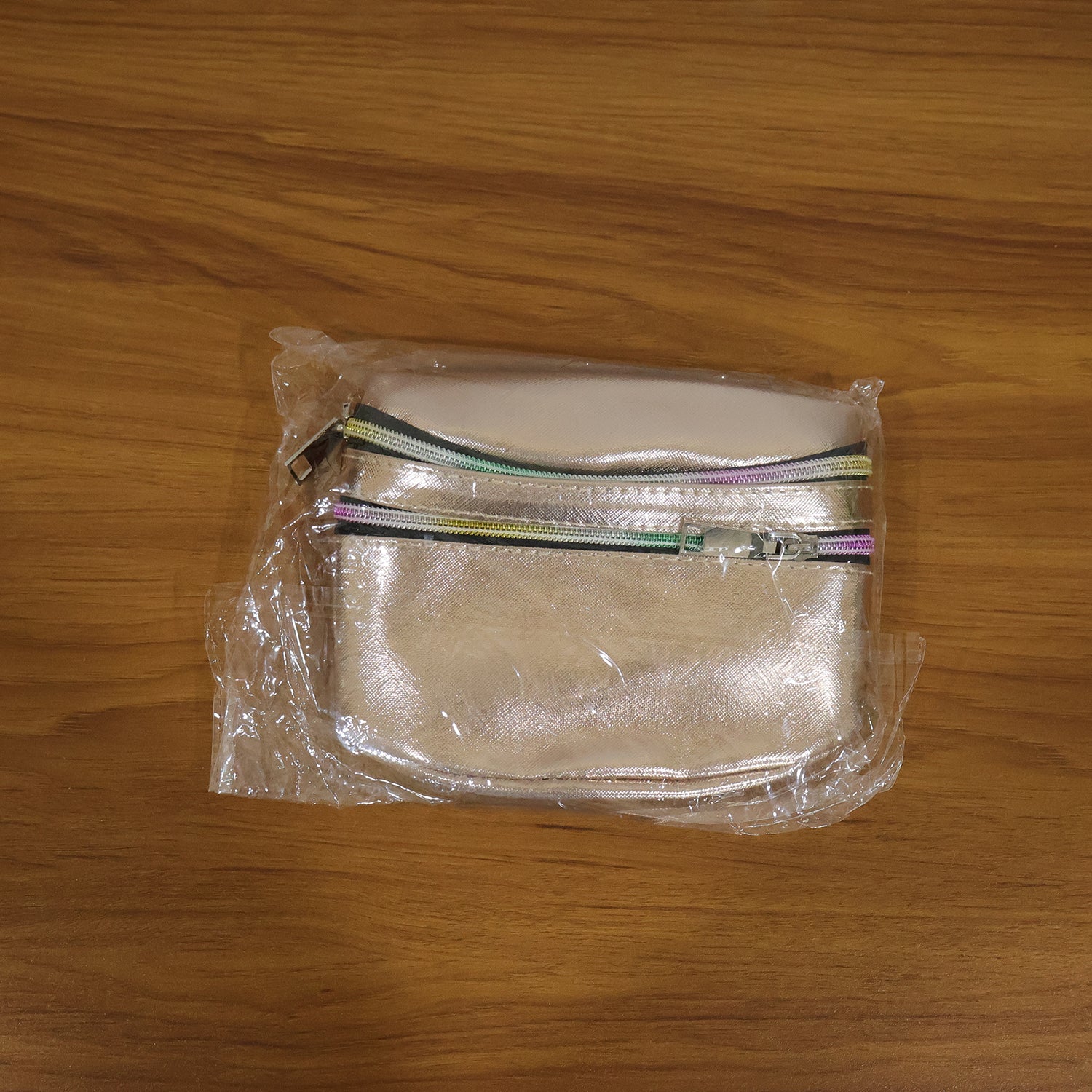 Waist bag worn outdoors for travel or daily use