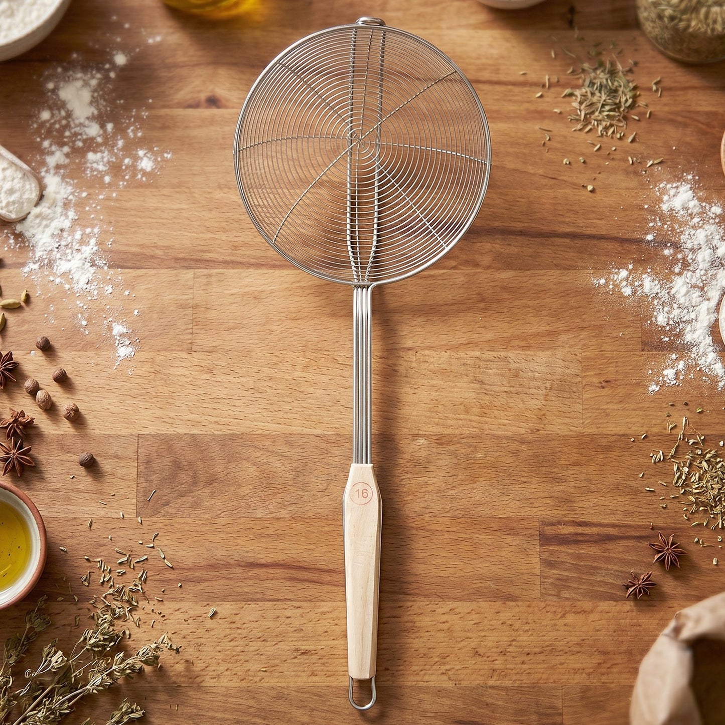 Durable stainless steel kitchen strainer for frying and cooking