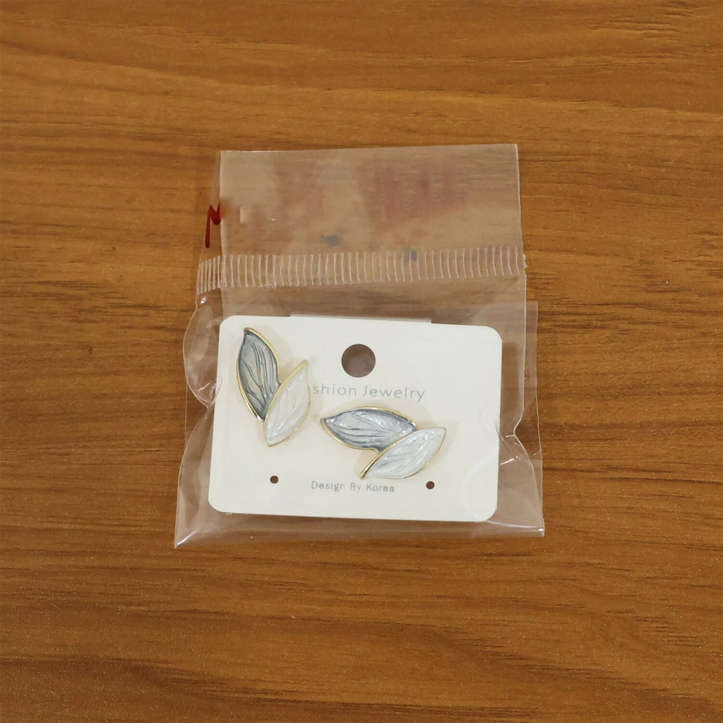 Minimalist Nature-Inspired Leaf Studs Korean Style – Premium Pearlescent Enamel Earrings