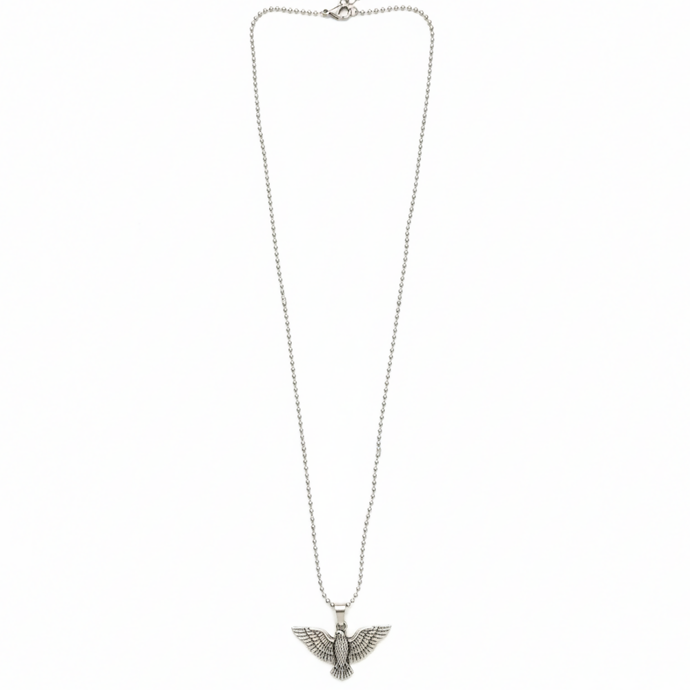 stylish flying eagle pendant necklace