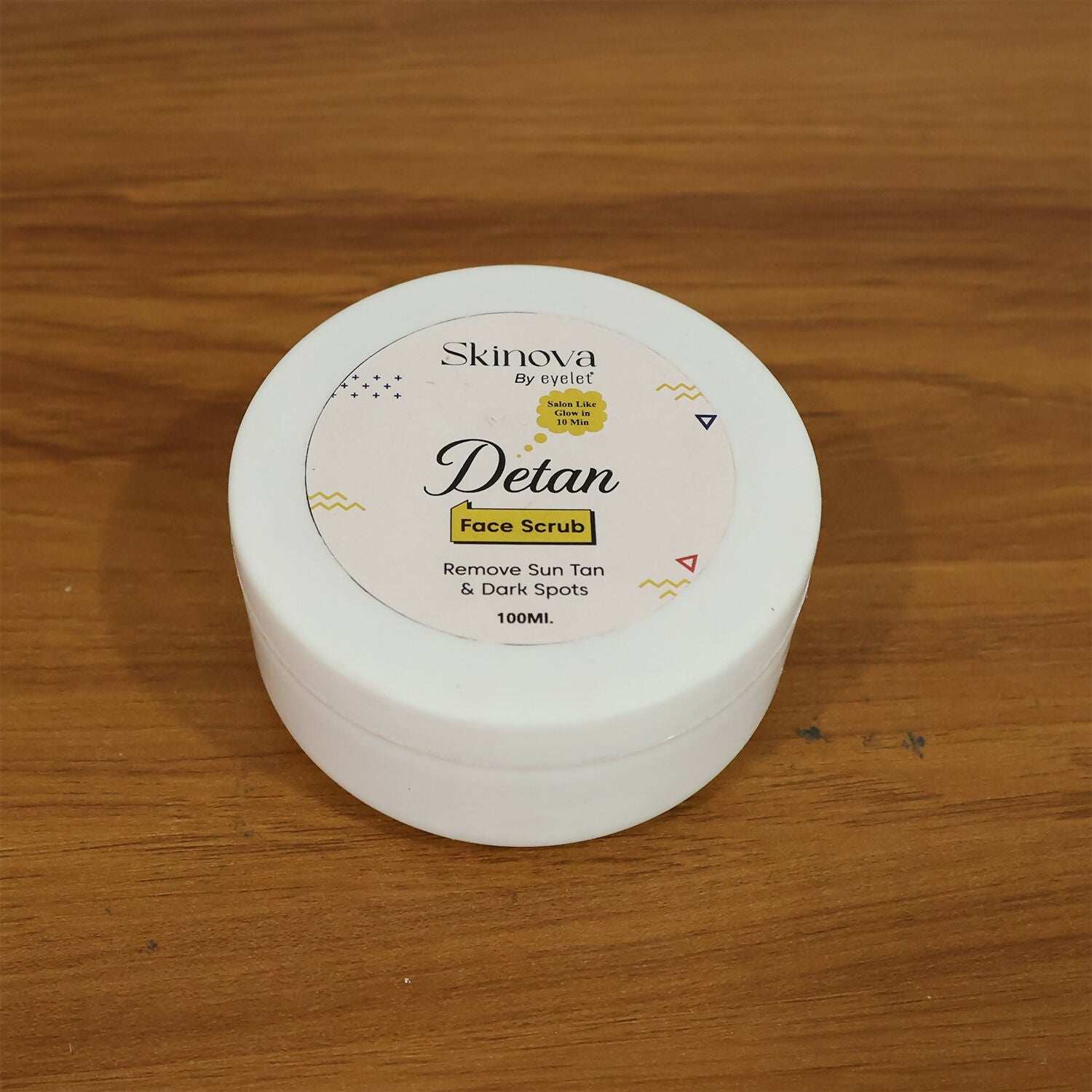 Eyelet Detan Face Scrub for Sun Tan & Dark Spots Removal (100Ml)